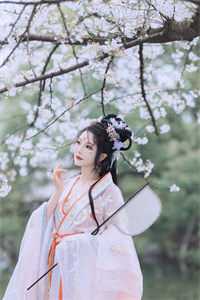 老公装穷六年，却给白月光点天灯白月光沈邵凡无删减+无广告