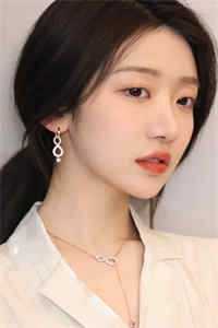 女友和白月光孤岛恩爱后，求我原谅江雅玹白月光小说